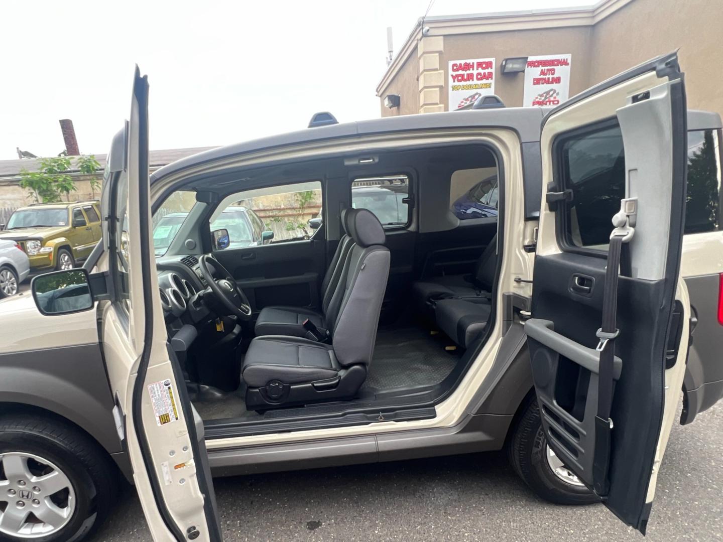 2005 Beige /Gray Honda Element EX 4WD 4-spd AT (5J6YH286X5L) with an 2.4L L4 DOHC 16V engine, 4 Speed Automatic Overdrive transmission, located at 1018 Brunswick Ave, Trenton, NJ, 08638, (609) 989-0900, 40.240086, -74.748085 - Wow, This Element is Super Clean and runs like new! An absolute must see and drive to appreciate this rare Honda!! - Photo#8